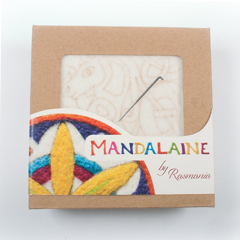Kit d'initiation au feutrage à l'aiguille sur plaque de feutre avec laine cardée naturelle et aiguilles à feutrer, motif mandala ''Celtic Horse''