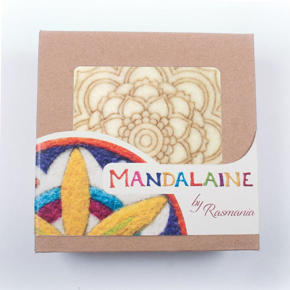 Kit d'initiation au feutrage à l'aiguille sur plaque de feutre avec laine cardée naturelle et aiguilles à feutrer à feutrer, motif mandala ''Tibet''